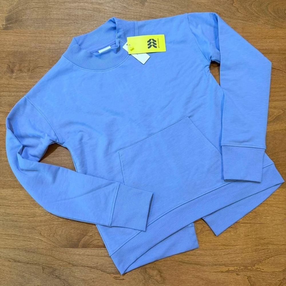 All in Motion girls active pullover